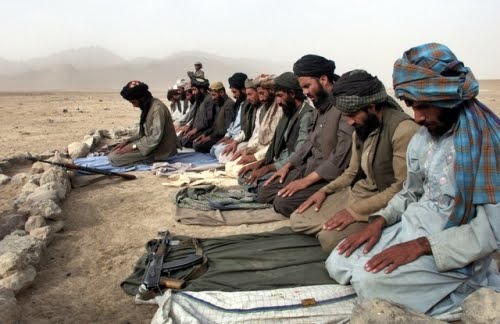 taliban-praying.jpg