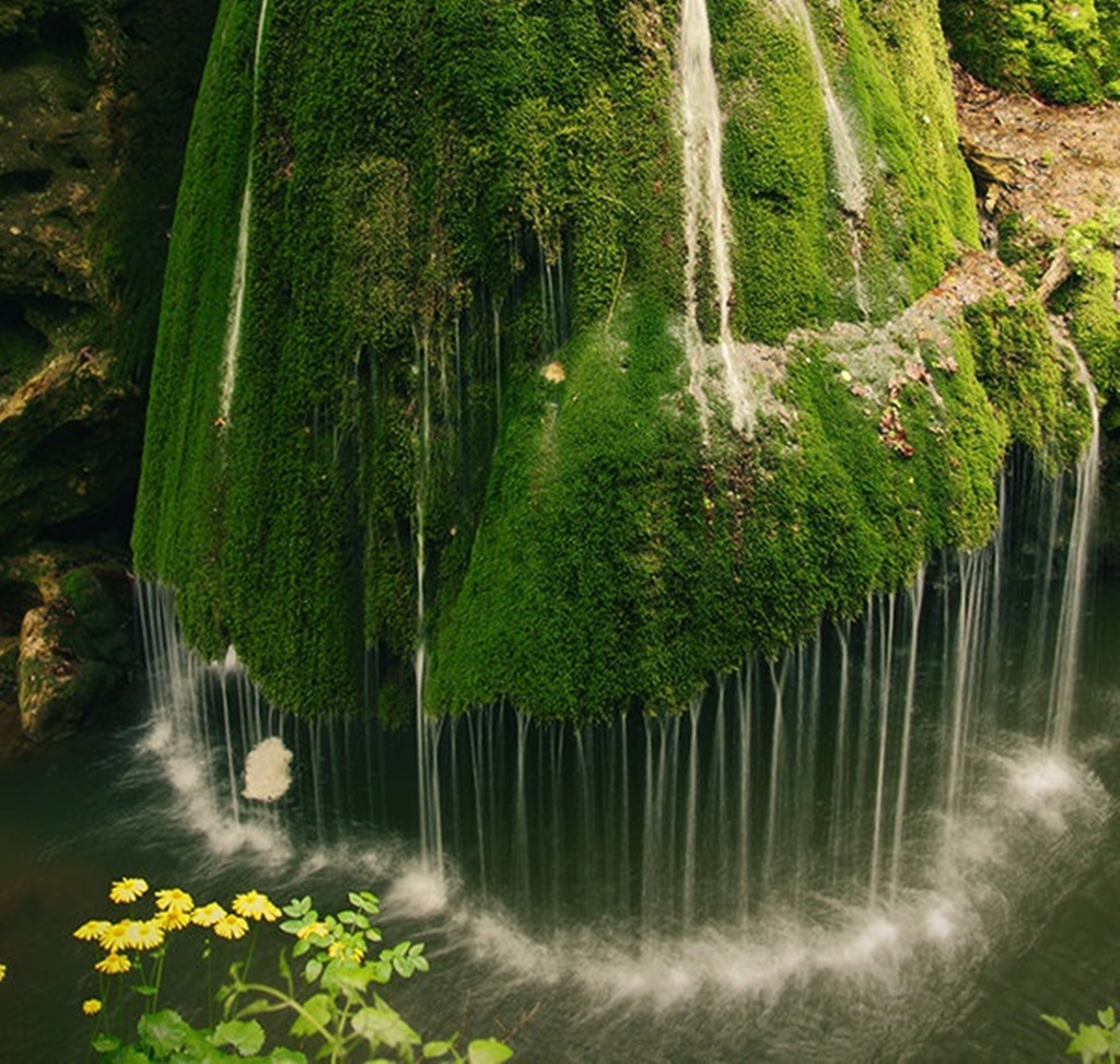 unique-waterfall.jpg